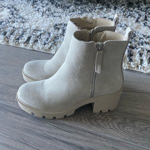 **NEW** STEVE MADDEN BOOTIES